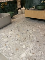 Dalles de terrazzo modernes sur mesure YUSHI, comptoirs en pierre composite inorganique écologique pour cuisines haut de gamme et revêtements muraux de villas