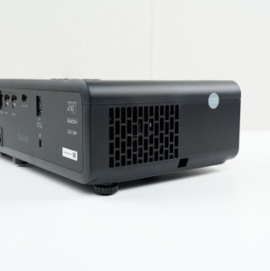 BenQ ak700st <span class=keywords><strong>4000</strong></span> <span class=keywords><strong>Lumen</strong></span> 4K UHD ah700st 1080p Rạp hát tại nhà kinh doanh & giáo dục ngắn ném Laser máy chiếu chuyên nghiệp - Product Image 2