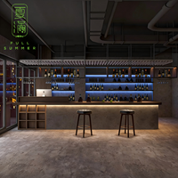 Comptoir de bar moderne en marbre courbé avec barre en fer et éclairage LED, comptoir d'accueil lumineux pour restaurant, hôtel, centre commercial, lieux commerciaux