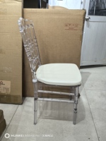 Vente en gros de chaises Chavari en résine acrylique transparente chaises Chavari pour hôtel chaise Chiavari transparente d'événements en plastique pour mariage