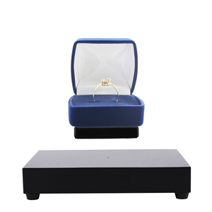 Thiết kế mới Acrylic Magnetic levitation Nước hoa hiển thị đứng nổi kính vuông Giày hiển thị với 4 LED ánh sáng - Product Image 3