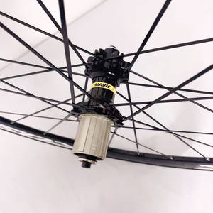 Juego de <span class=keywords><strong>Ruedas</strong></span> de Bicicleta de Carretera de Aluminio para <span class=keywords><strong>BMX</strong></span> 700C 30/40/50mm con Freno V de Aleación, Gran Venta 2022 - Product Image 4