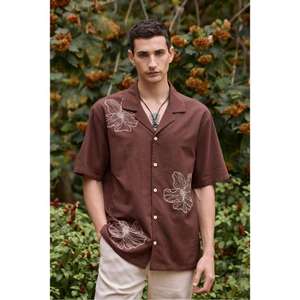 Camisa para Hombre, Diseño Elegante, Corte Regular, Textura Suave, Material Ligero, Ideal para el Trabajo, Salidas y Uso Informal - Product Image 1