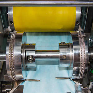 Automático de <span class=keywords><strong>3</strong></span> capas cara máscara/quirúrgico/desechables/tela no tejida/quirúrgico médico cara máscara de 1 + 1 + 2 - Product Image 5