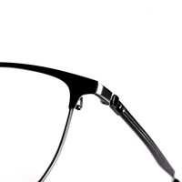 Monturas de gafas ópticas de metal de titanio unisex Montura de gafas de negocios en color oro sólido para leer