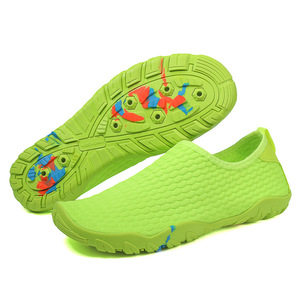 Zapatos de agua para hombre, parte superior de malla, suela de goma, secado rápido, playa, verano, punta cerrada, entresuela de EVA, sin cordones - Product Image 5
