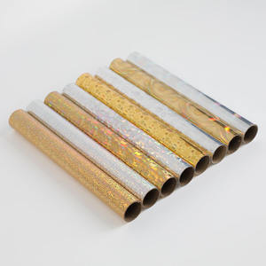 Feuille d'estampage à chaud holographique 16mic PET de haute qualité Golden Drop C-GWD de <span class=keywords><strong>transfert</strong></span> de chaleur matériaux d'impression <span class=keywords><strong>papier</strong></span> rouleau pour vêtements - Product Image 5