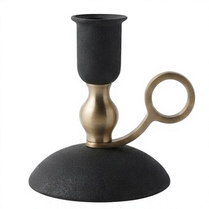 Porte-bougie en laiton noir avec poignée en anneau, porte-bougie moderne en métal pour la décoration de la maison - Product Image 4