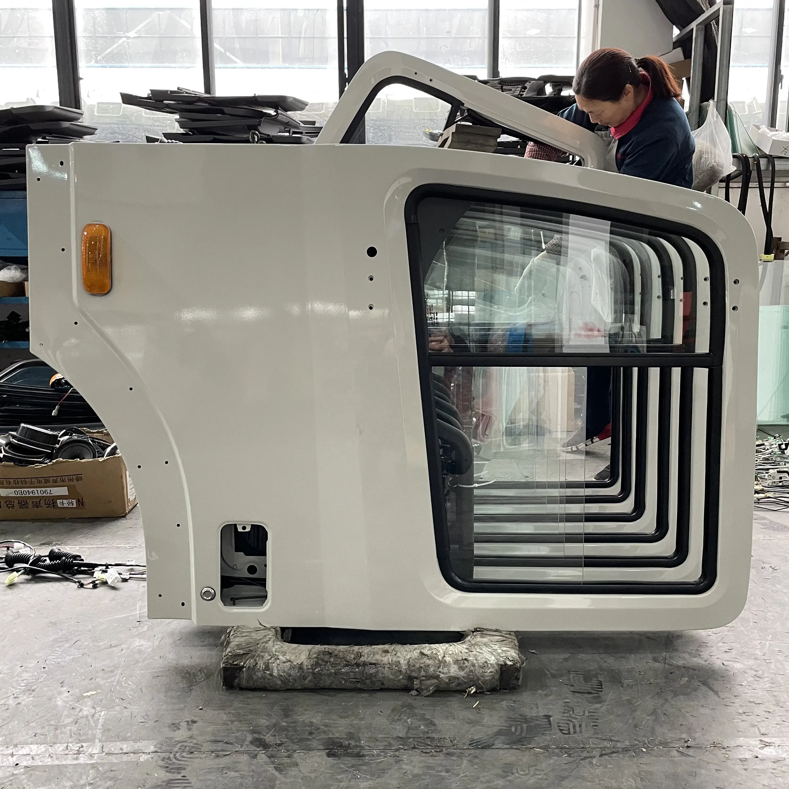 PORTA di SHELL PER HYUNDAI CAMION H120