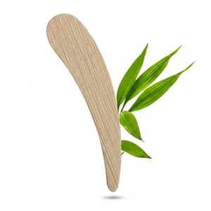 Espátula para Mascarillas Faciales de Bambú de Marca Privada - Product Image 1
