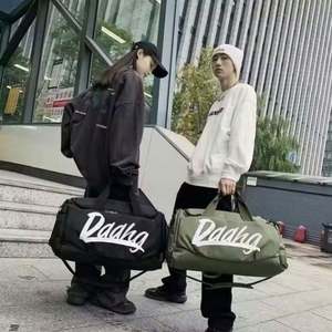 Bolsa de lona redonda LILALILA en tela de algodón, estilo casual, con asa única, bolsa de viaje con cierre de cremallera y personalizable. - Product Image 2