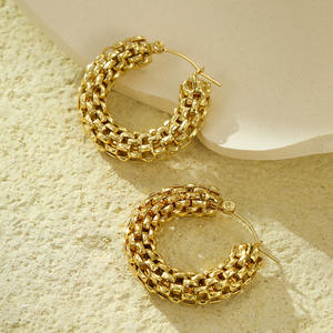 2025 fabricant Offre Spéciale Unique femmes cadeaux de noël plaqué or en acier inoxydable bijoux creux cercle grand cerceau boucles d'oreilles - Product Image 4