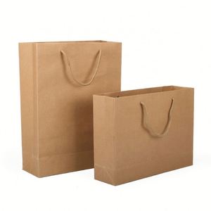 Sacs de shopping en papier kraft recyclable de luxe personnalisés avec poignée en corde de coton et logo pour vêtements, couleurs blanc/noir - Product Image 6