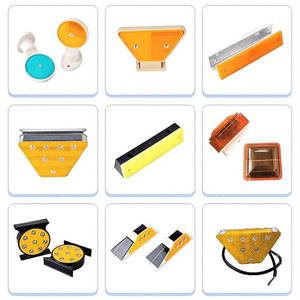 Accesorios de sistema de barrera de tráfico de carretera Reflector delineador trapezoidal de aluminio para uso en exteriores para barandillas - Product Image 6