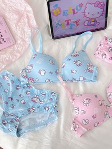 Ensembles de soutien-gorge et de slip de dessin animé de vente chaude <span class=keywords><strong>sous</strong></span>-vêtements sexy mignons et confortables pour les femmes - Product Image 6