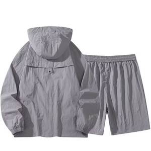 Ensemble assorti de camping d'été style montagne pour hommes et femmes, deux pièces, coupe-vent, imperméable, à manches courtes, avec capuche, vêtements de travail décontractés - Product Image 2