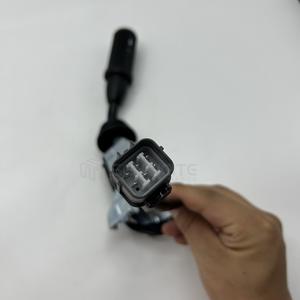 สวิตช์คอมบิเนชั่น Senwitt รุ่น 70180298 สำหรับอะไหล่เครื่องจักรก่อสร้าง JCB ควบคุมไฟเลี้ยว - Product Image 3