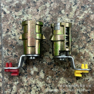 Cylindre de serrure de porte Shaanxi Automobile Delong X3000 YSK1055 en alliage de zinc pour remplacement et réparation avec clé - Product Image 3