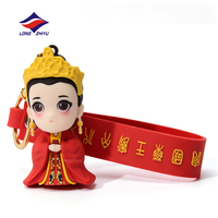 Longzhiyu, fabricant de pendentifs de poupées de dessins animés kawaii depuis 20 ans, personnalisation de porte-clés en PVC souple 3D moulé pour cadeaux