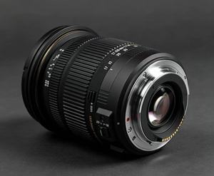 Este objetivo Sigma 17-50mm F2.8 EX DC OS HSM para montura Canon EF-S, listo para enviar. - Product Image 5