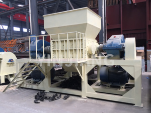 Broyeur métallique à double arbre, broyeur <span class=keywords><strong>de</strong></span> déchets robuste à double rotor pour le <span class=keywords><strong>recyclage</strong></span> <span class=keywords><strong>de</strong></span> <span class=keywords><strong>l</strong></span>'<span class=keywords><strong>acier</strong></span> <span class=keywords><strong>et</strong></span> <span class=keywords><strong>du</strong></span> <span class=keywords><strong>fer</strong></span> - Product Image 2