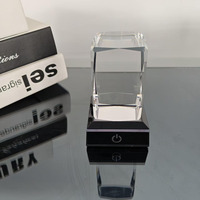 Cube en cristal gravé au laser 3D K9 avec lumière LED nocturne, cadeau en cristal pour Noël, la Saint-Valentin, la fête des mères, un anniversaire