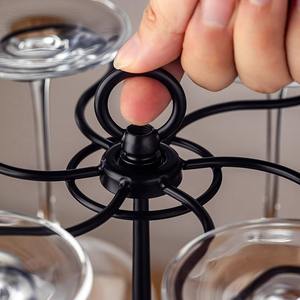 Estante giratorio negro para seis copas de vino, diseño minimalista, herramienta de barra de hierro metálico para uso en fiestas en casa - Product Image 5