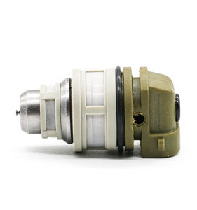 Injecteur de carburant pour <span class=keywords><strong>moteur</strong></span> à <span class=keywords><strong>essence</strong></span> IWM50001 50100202 pour <span class=keywords><strong>FIAT</strong></span> <span class=keywords><strong>Palio</strong></span> FORD Escort RENAULT Clio VW 1.6V - Product Image 1