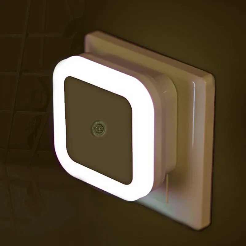 Hot Selling US EU Dusk To Dawn Indoor Outdoor Sensor Square Shape Led Plug-In Plug In Night Light