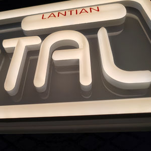 SKYSEEN Custom Design Factory Direct Moderne beleuchtete Buchstaben beschilderung Klares medizinisches Symbol design für Gesundheits einrichtungen - Product Image 5