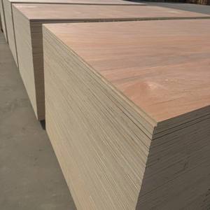 Lembaran Kayu Lapis Berkualitas Tinggi Kelas Atas Sangat Tahan Lama, Andal, dan Serbaguna untuk Kebutuhan Konstruksi - Product Image 2