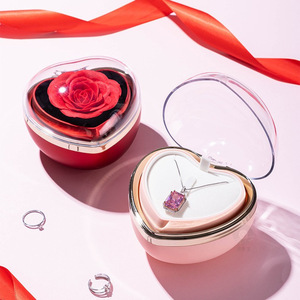 Caja de Joyería ROMANTIC KKP en Forma de Corazón, Nueva, Roja, Regalo de San Valentín, Diseño Cuadrado, Caja para Anillo de Compromiso - Product Image 3