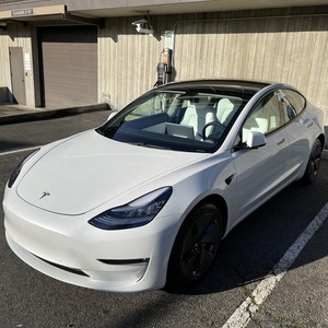 Convient pour Tesla Model 3/<span class=keywords><strong>Y</strong></span> Modifié Volant en fibre de carbone Upgrade Turning Fur Edamame Type <span class=keywords><strong>D</strong></span> Volant - Product Image 1