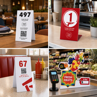 Fabricant de cartes de numéros de table en PVC personnalisées, cartes de table pliées en forme de L, panneaux de table découpés, présentoirs de comptoir POP avec votre logo
