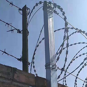 Yc באיכות טובה מרותך תיל תער רשת תיל תער להתאמה אישית גדר תיל תער חזק תיל תיל תער תיל תער בית כלא גדר - Product Image 5