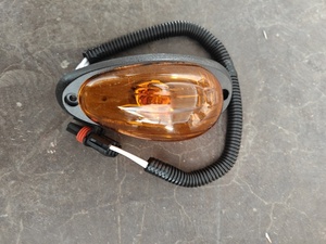 Luce di posizione laterale lampada di parcheggio con imbracatura adatta per Freightliner <span class=keywords><strong>Columbia</strong></span> e autocarri del secolo - Product Image 4