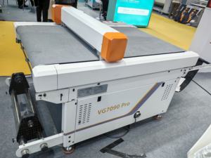 स्वचालित पेपर बॉक्स नमूना निर्माता फ्लैट सीडी कैमरा ऑटो संकुल कटर - Product Image 5