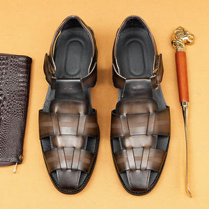 Sandales d'été de luxe personnalisées pour hommes, en cuir de vachette tissé à la main, respirantes, avec fermeture auto-agrippante, pour affaires et loisirs en extérieur - Product Image 3