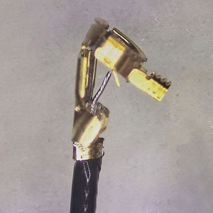 Máquina Automática para Crimpar y Soldar Terminales de Cables Coaxiales con Recubrimiento de Estaño para Cables Coaxiales de Señal de Monitoreo Médico - Product Image 5