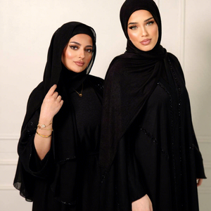 Ensemble hijab pour femmes, robe abaya avec bordure scintillante et foulard - Product Image 6