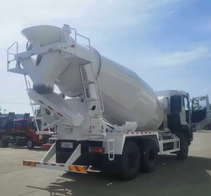 Camion malaxeur à béton mobile autochargeant de 12 m3 avec une charge utile totale de 6001-14000 kg à vendre - Product Image 4