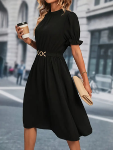 เดรสสวิงแขนสั้นสุดหรูสำหรับผู้หญิงชุดเดรสลำลองแบบมีสายคล้องคอแต่งแบบเซ็กซี่สีทึบ - Product Image 4