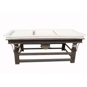 Nouvelle table vibrante à béton robuste avec <span class=keywords><strong>moteur</strong></span> en cuivre pur 220V/380V 2.2KW, plateforme vibrante pour moules à béton et pavés - Product Image 2