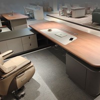 Bureau de direction, bureau du président, bureau du président du conseil d'administration, bureau de direction senior, bureau de direction exécutif, bureau de direction de gestion, usage commercial, matériau en bois, design moderne, bureau à échelle