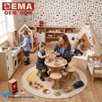 Table ronde pour enfants en bois massif, concept Montessori EMA, adaptée aux garderies, aux zones de jeux, aux repas en famille