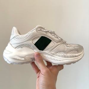 Chaussures de sport blanches classiques de marque célèbre, logo original, design luxueux, chaussures décontractées polyvalentes, tendance mode, chaussures de papa - Product Image 5