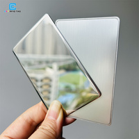 Carte en métal argenté finition miroir