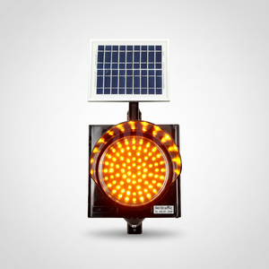Feux clignotants LED solaires rouge-ambre 200 mm, boîtier noir SL-03-01-200 avec batterie sèche 6V 4Ah pour utilisation routière - Product Image 4
