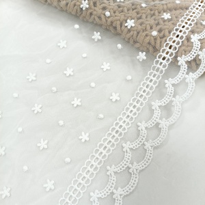 Encaje de Malla de Lujo Blanco, Encaje Tejido sin Elasticidad, Adorno Floral para Ropa y Lencería - Product Image 4