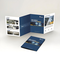 L'entreprise imprime en gros des dépliants couleur A4 personnalisés, des prospectus promotionnels, des brochures pliées et des pages promotionnelles en format livre.